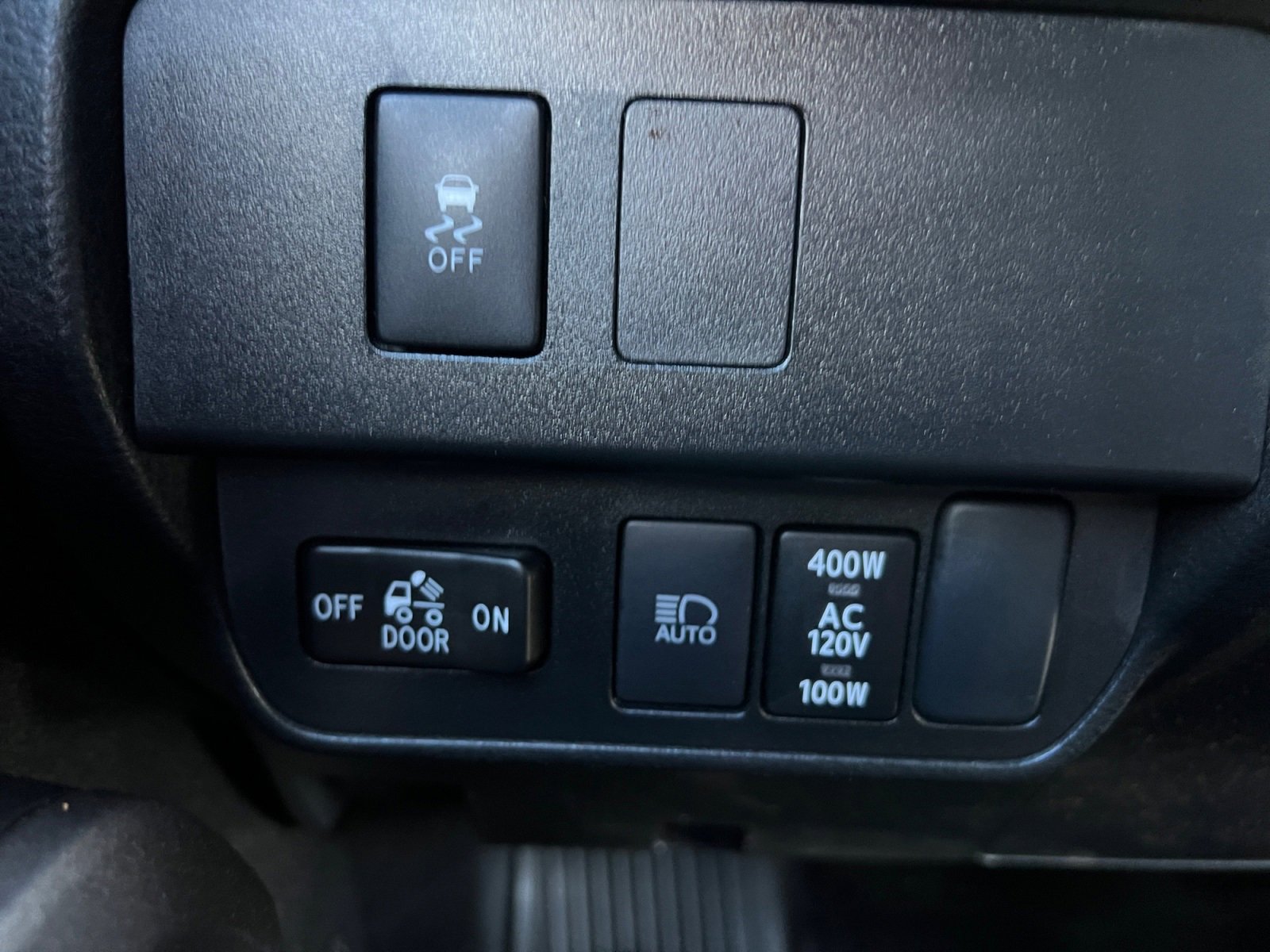 Used 2022 Toyota Tacoma TRD Off-Road image 25