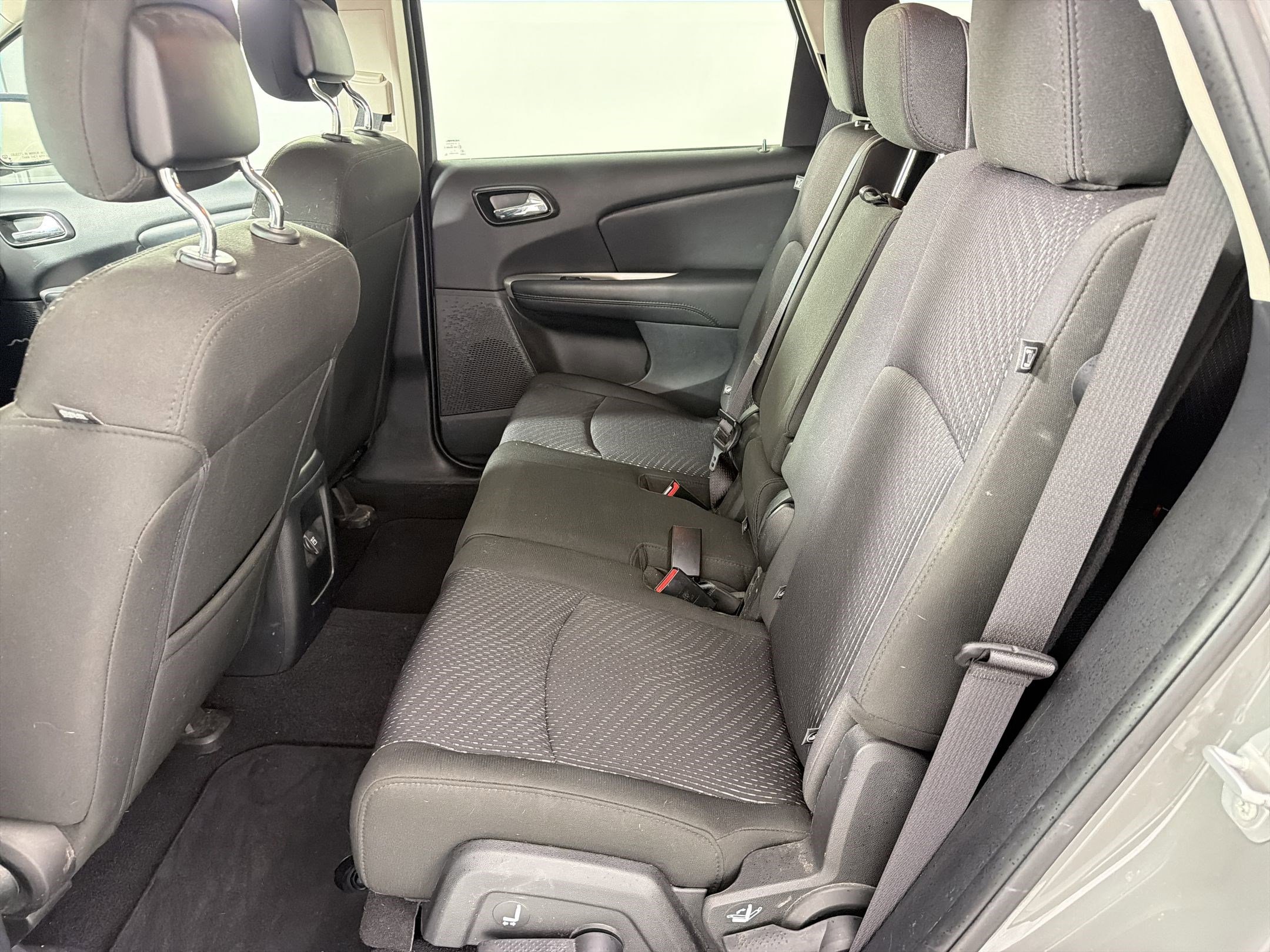 Used 2019 Dodge Journey SE FWD image 15