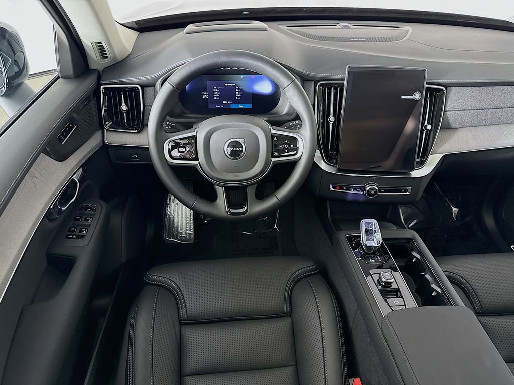 New 2026 Volvo XC90 B6 Ultra w/ Protection Package image 24