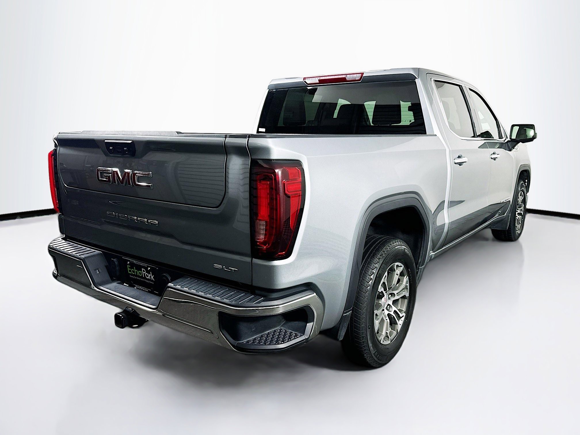Used 2025 GMC Sierra 1500 SLT image 9