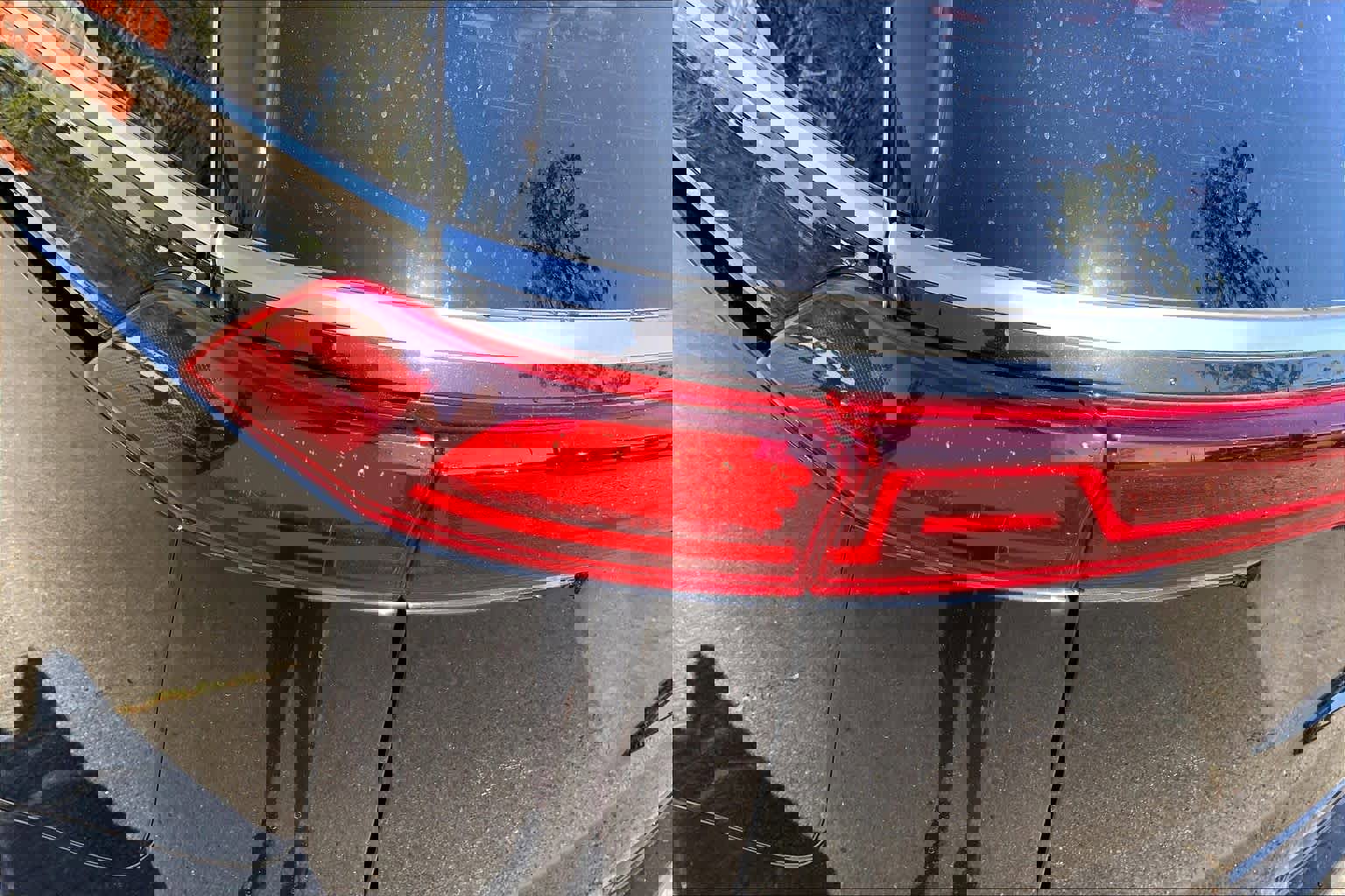 Used 2024 Kia Carnival SX Prestige image 28