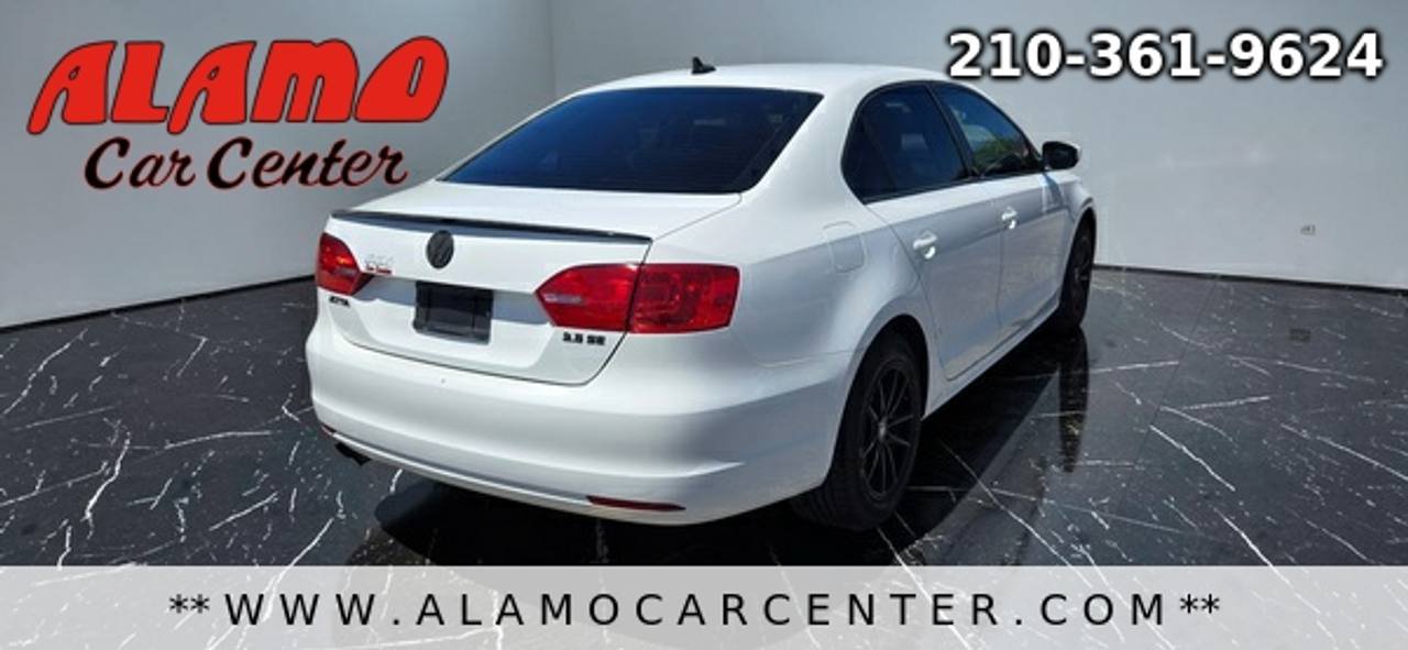 Used 2011 Volkswagen Jetta SE FWD image 5