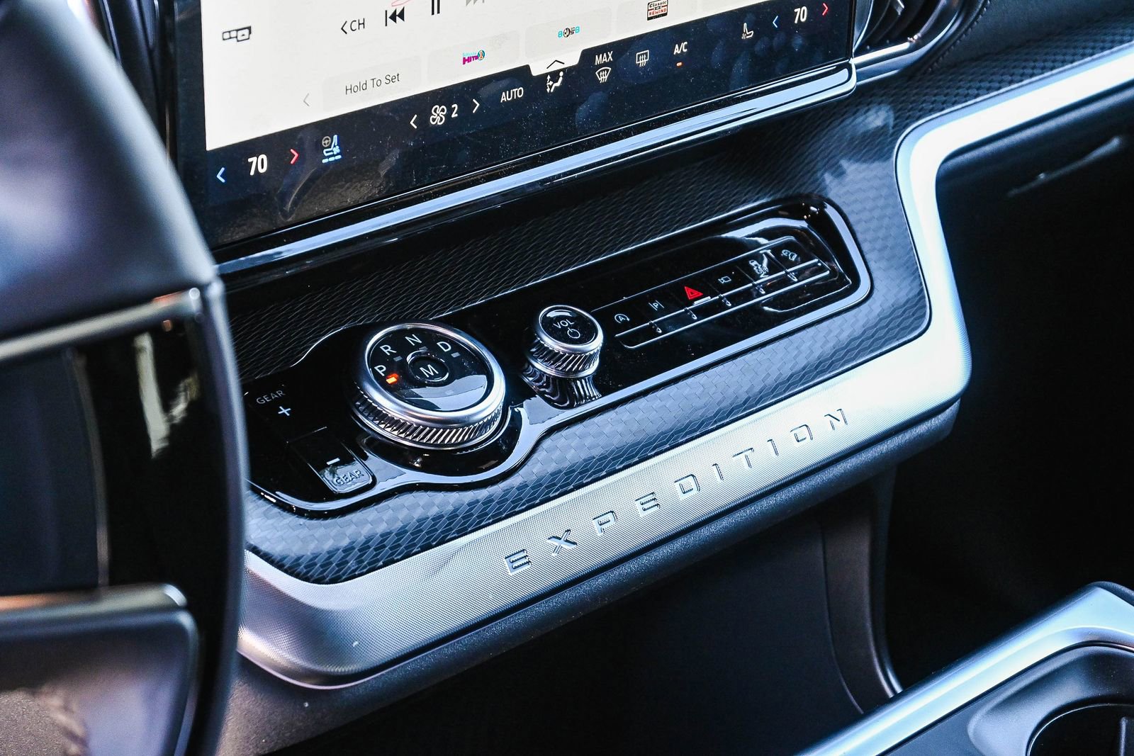 New 2025 Ford Expedition Max Platinum w/ Stealth Appearance Package image 30