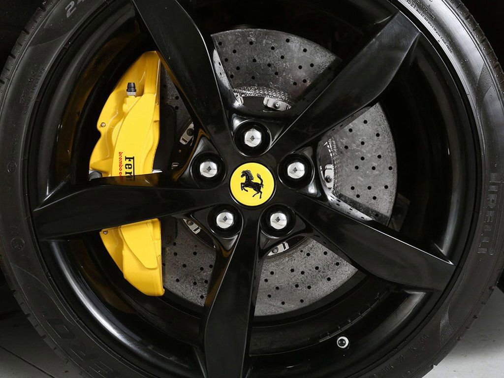 Used 2022 Ferrari Portofino M RWD image 17