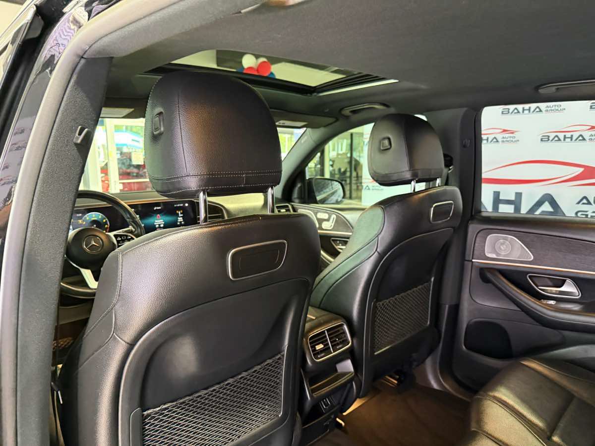 Used 2020 Mercedes-Benz GLE 350 4MATIC w/ Premium Package image 36