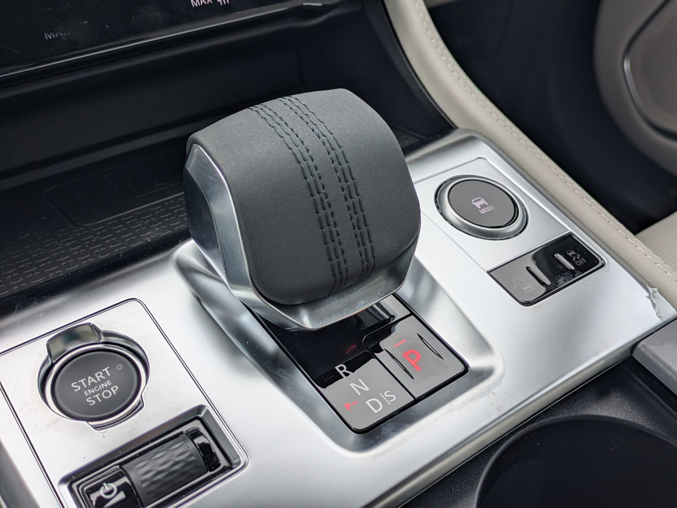 New 2026 Jaguar F-PACE R-Dynamic S image 16