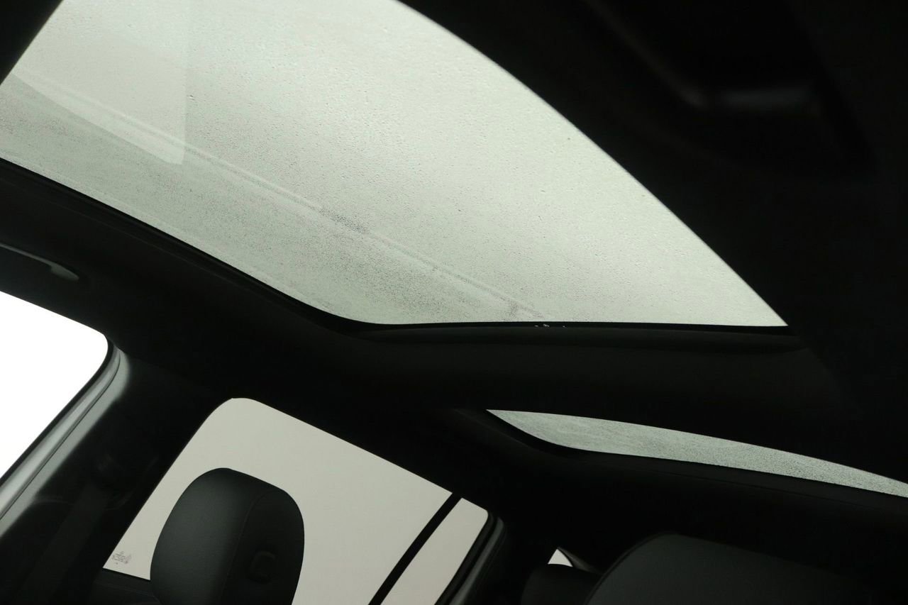 New 2026 Mercedes-Benz GLB 250 image 11