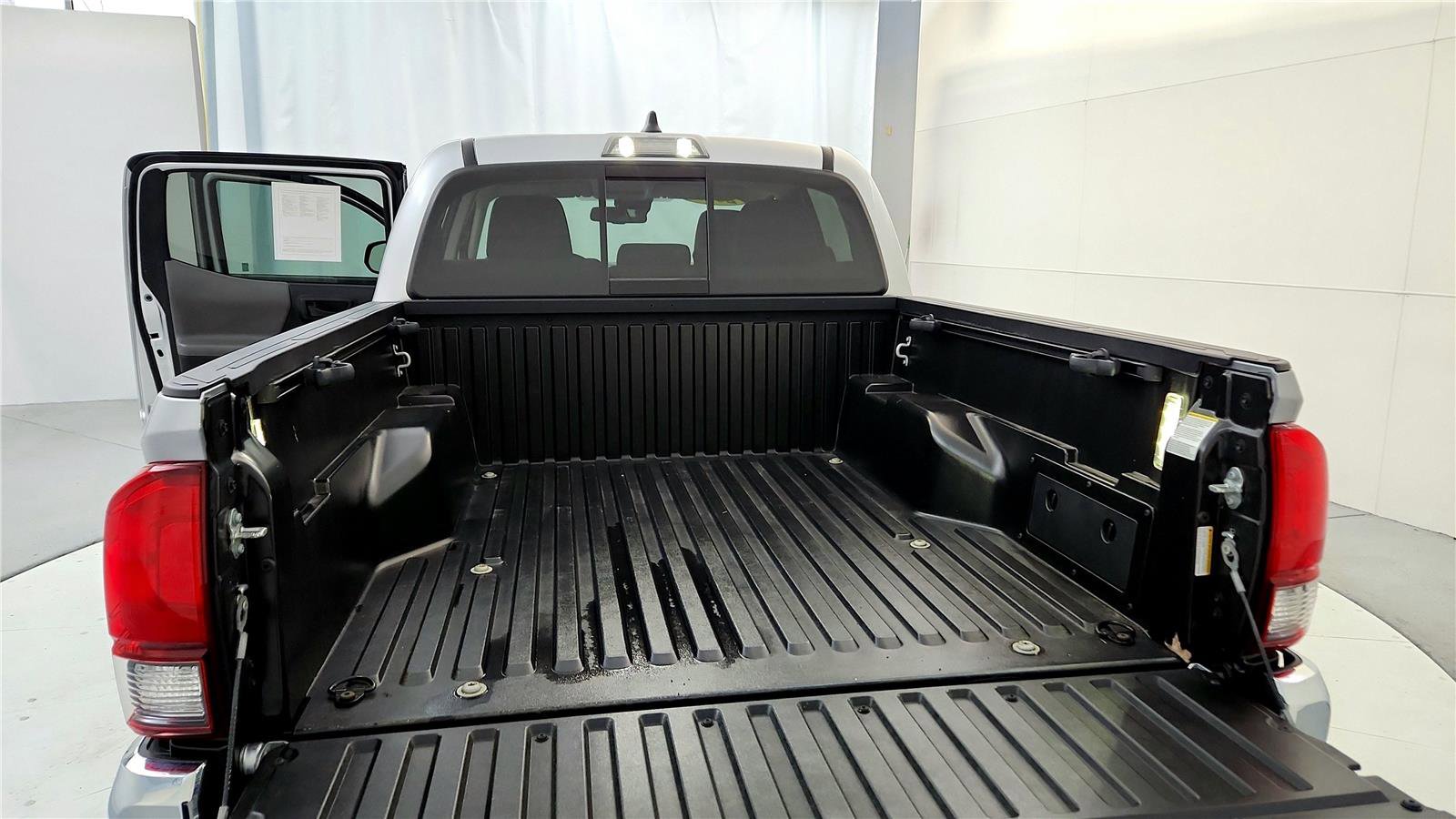 Certified 2023 Toyota Tacoma SR5 image 20