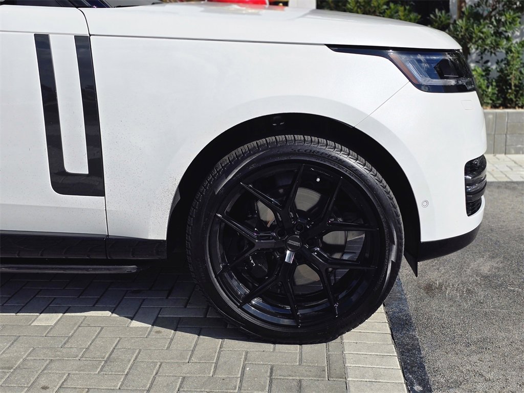 Used 2023 Land Rover Range Rover SE image 7