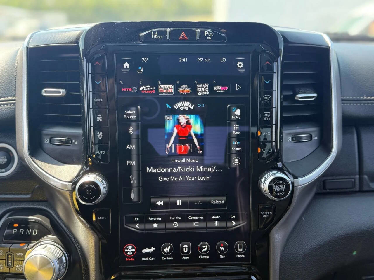 Used 2020 RAM 1500 Laramie image 34