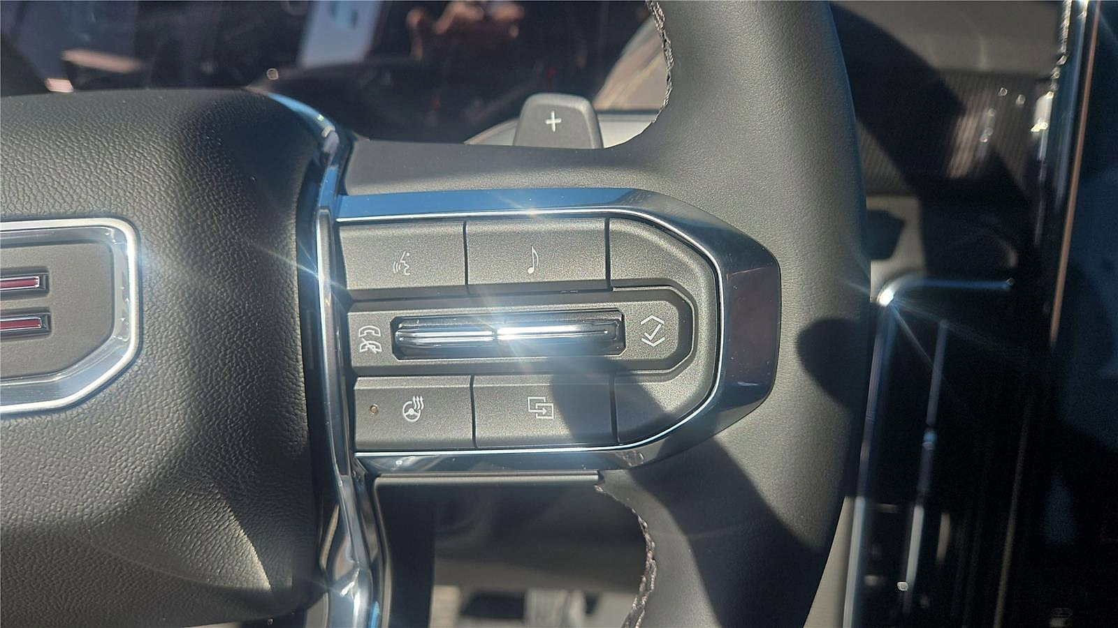 New 2026 GMC Yukon Elevation w/ LPO, Floor Liner Package AWD/4WD image 8