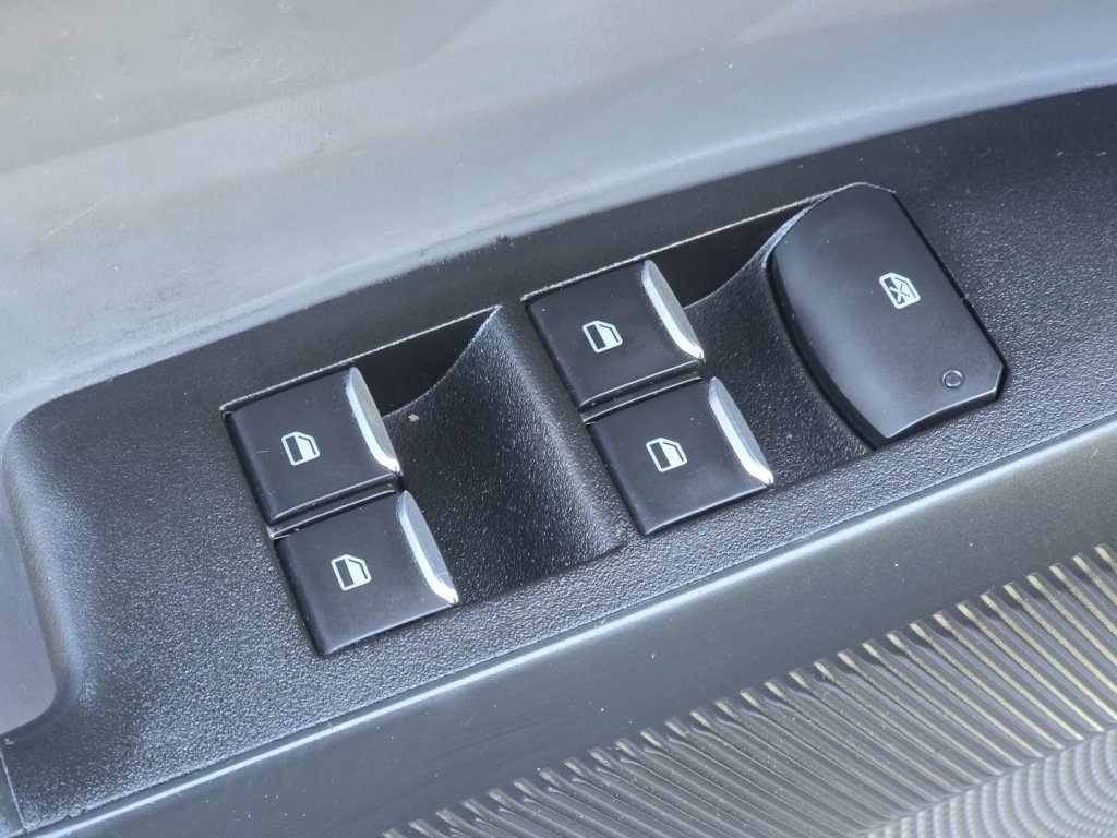 Used 2022 Ford Maverick XL image 22