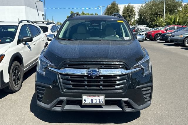 Used 2023 Subaru Ascent Limited w/ Technology Package AWD/4WD image 3