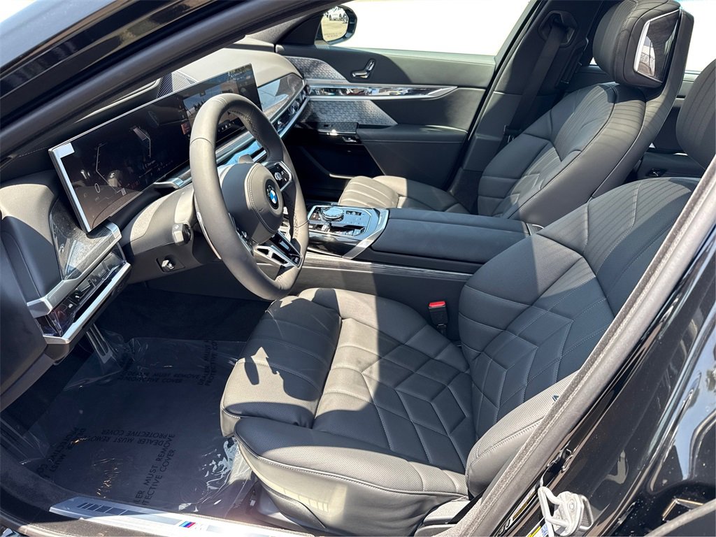 New 2025 BMW 760i xDrive image 9