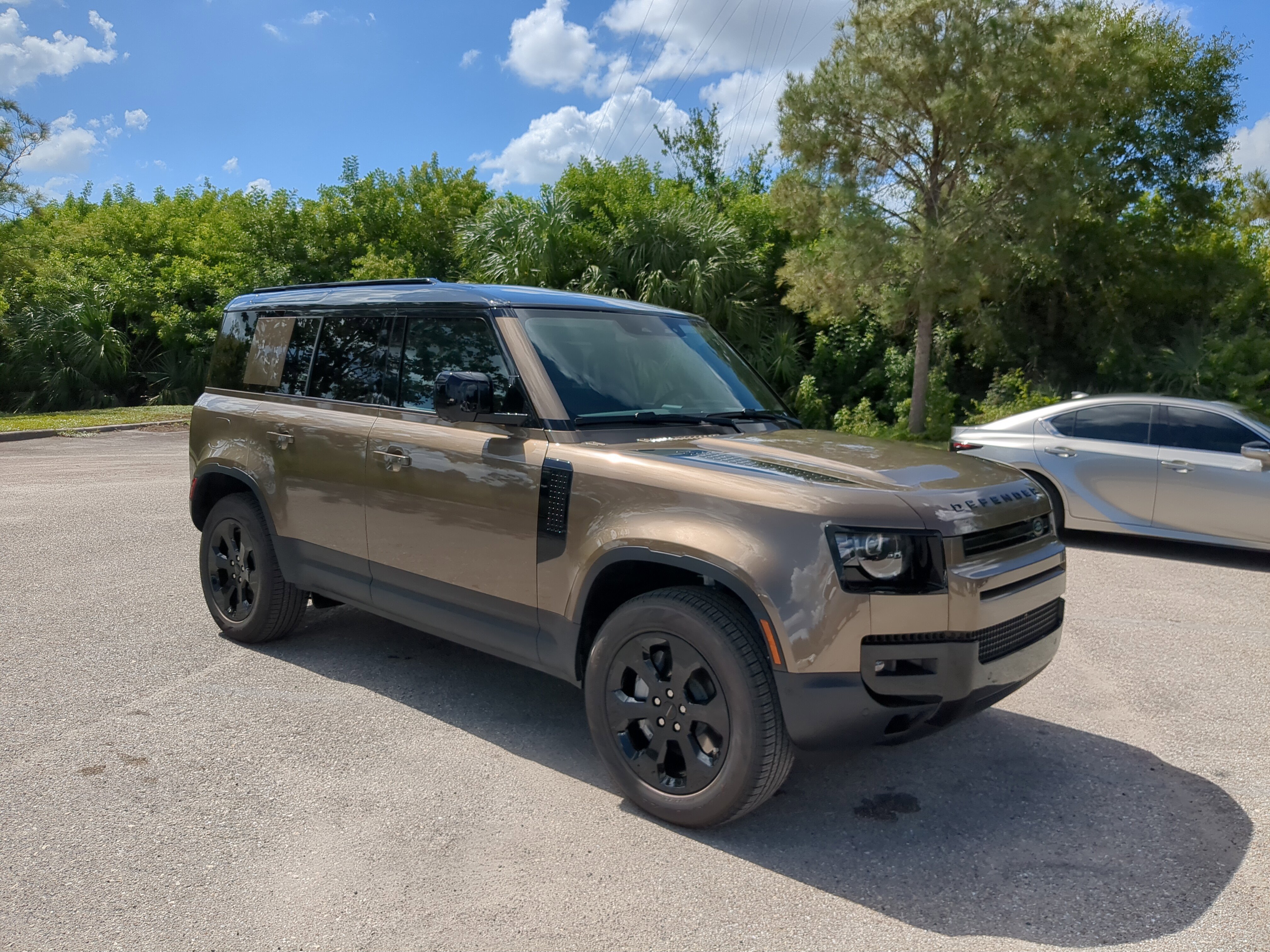 New 2026 Land Rover Defender 110 S image 8