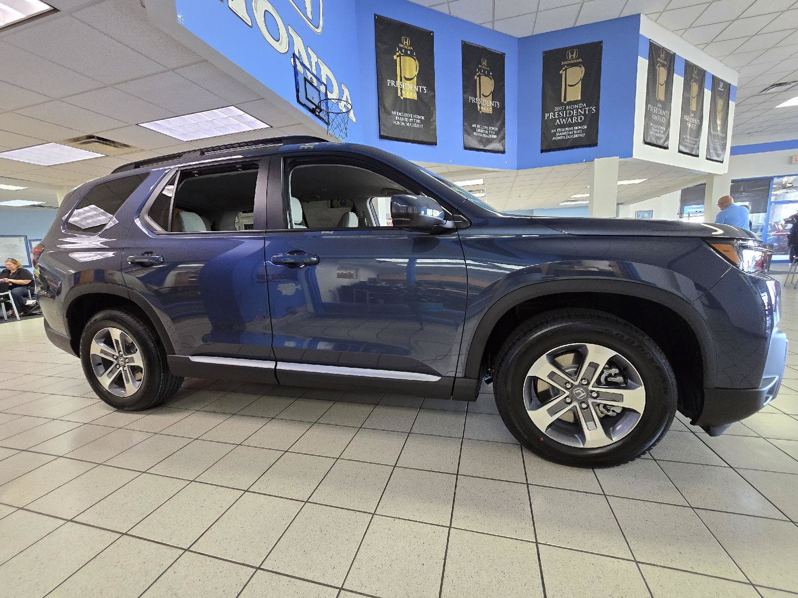 New 2026 Honda Pilot EX-L image 8