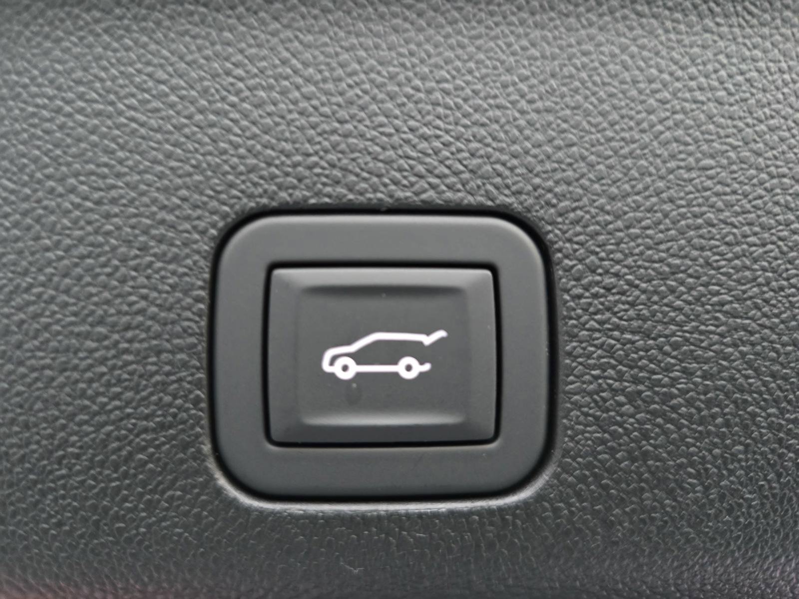 New 2026 GMC Yukon XL Denali AWD/4WD image 14