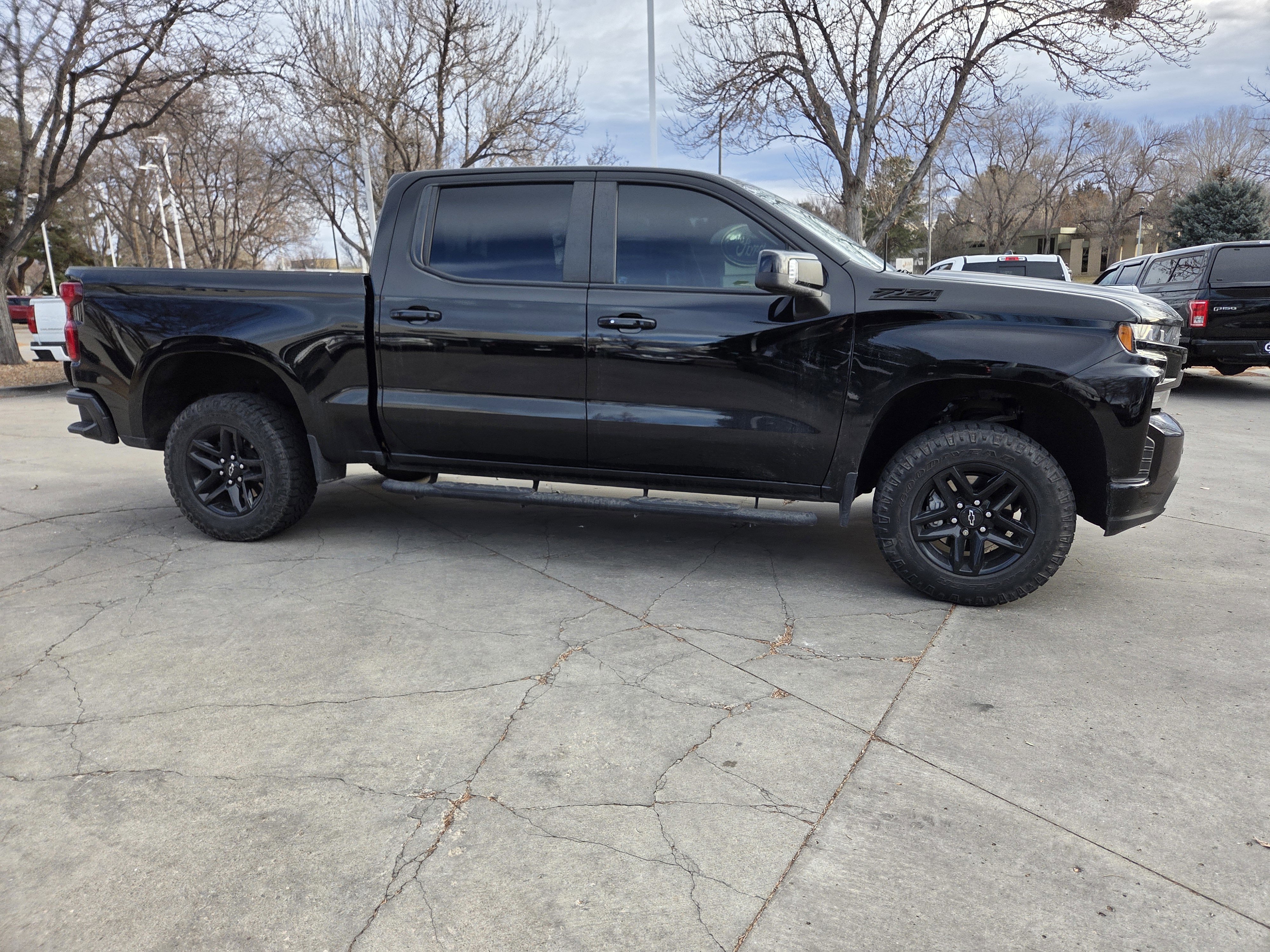 Used 2021 Chevrolet Silverado 1500 LT Trail Boss w/ Convenience Package II image 4