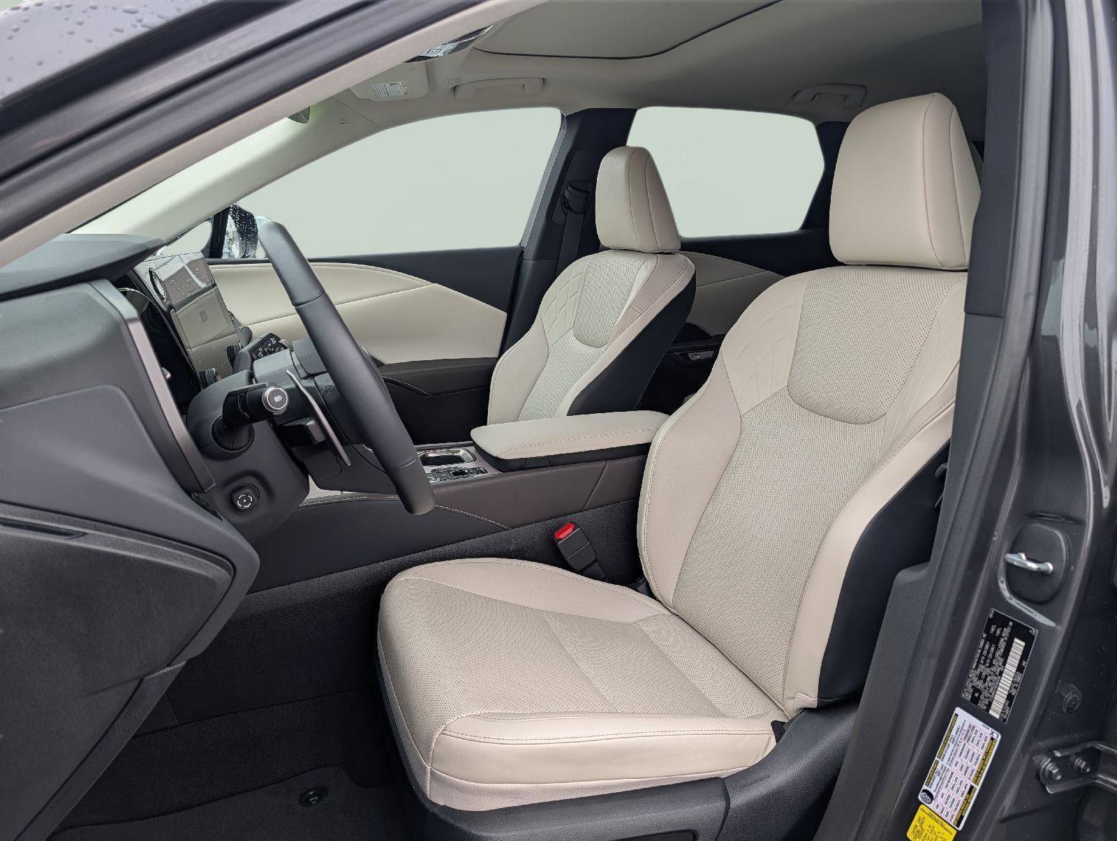 Used 2024 Lexus RX 350 Premium w/ Accessory Package (K3) image 12