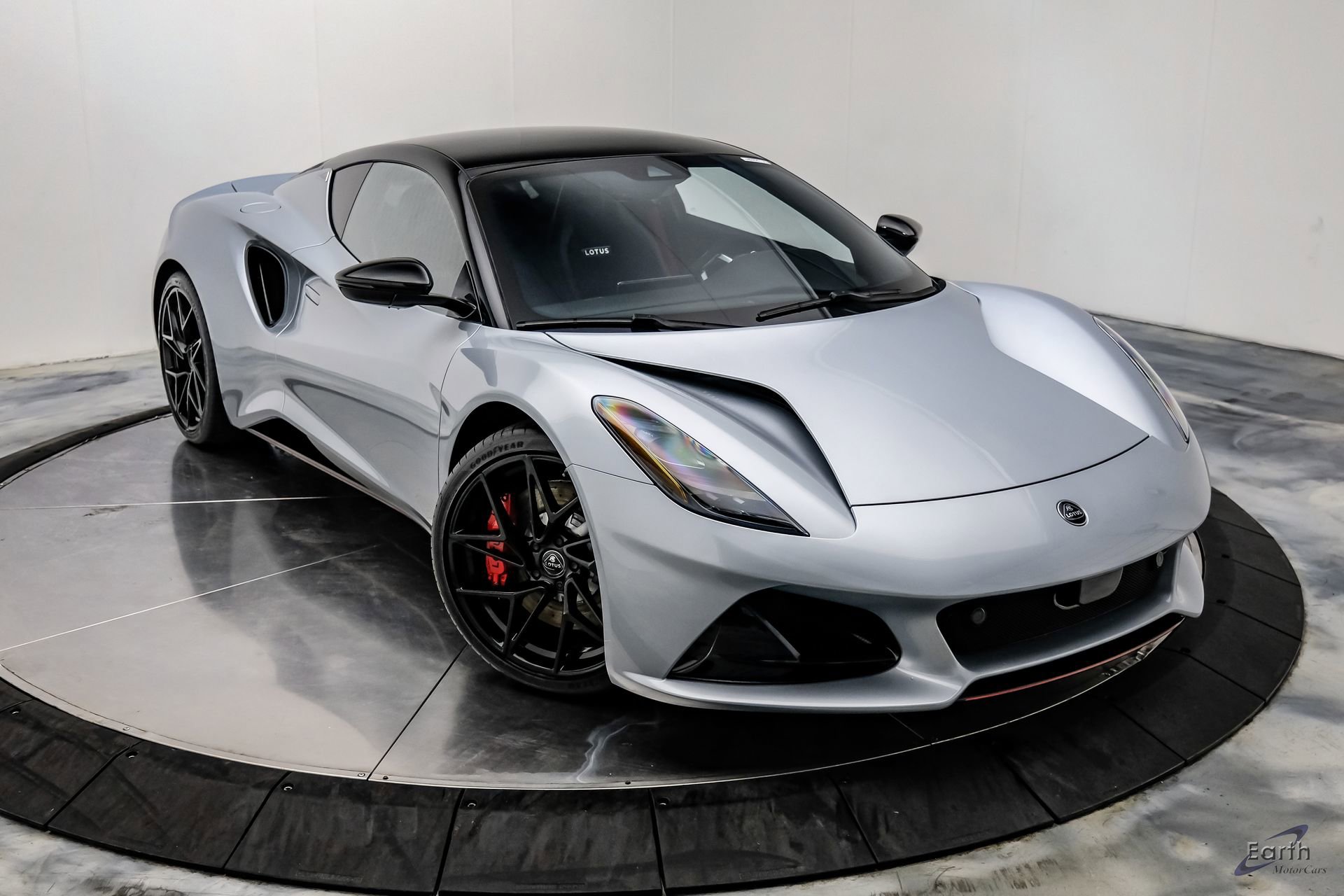 New 2026 Lotus Emira SE image 27