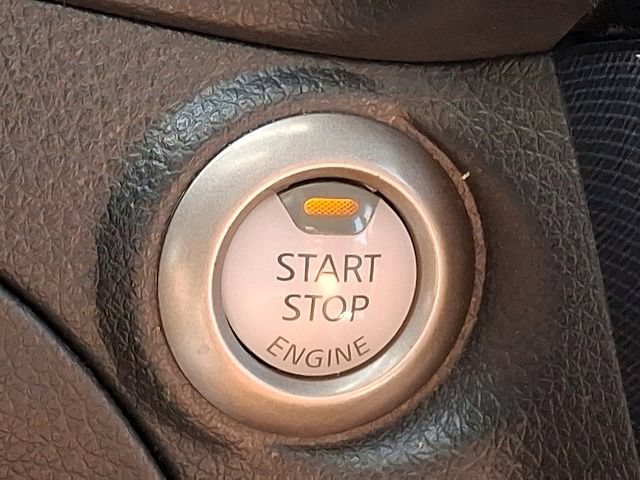 Used 2018 Nissan Sentra SR FWD image 22