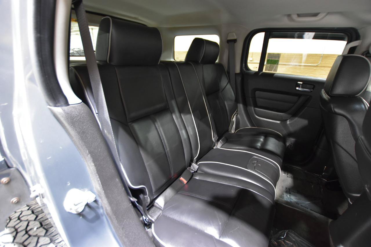 Used 2009 HUMMER H3 Luxury AWD/4WD image 31