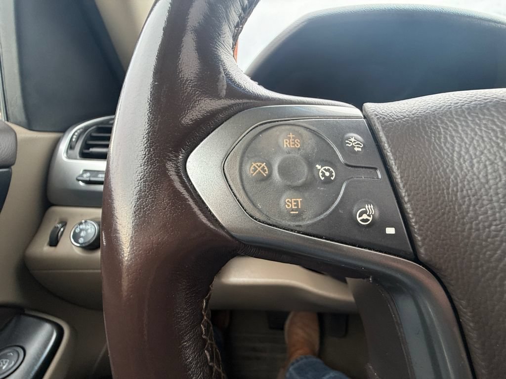 Used 2020 Chevrolet Suburban Premier AWD/4WD image 3