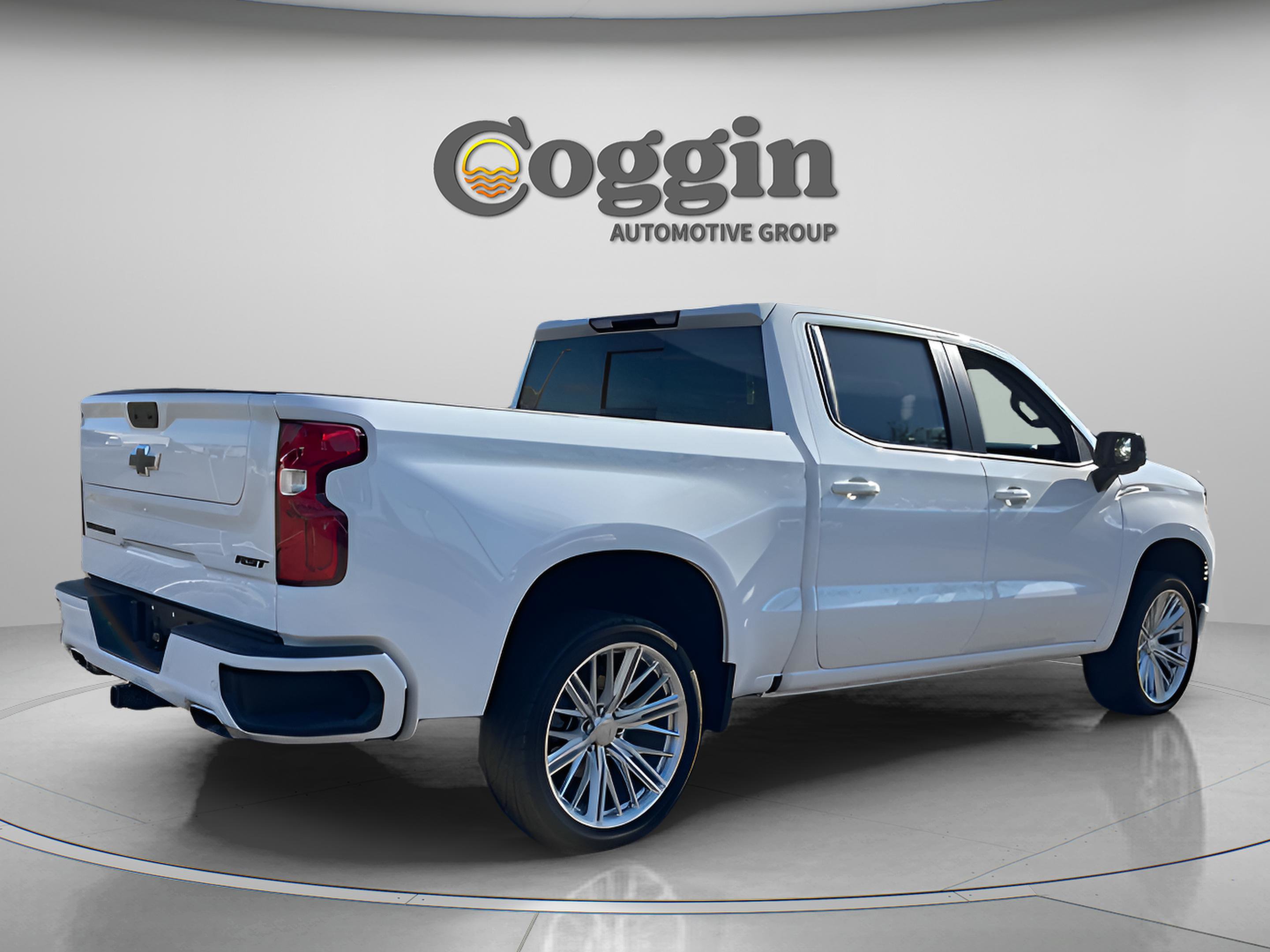 Used 2024 Chevrolet Silverado 1500 RST w/ Convenience Package II image 5