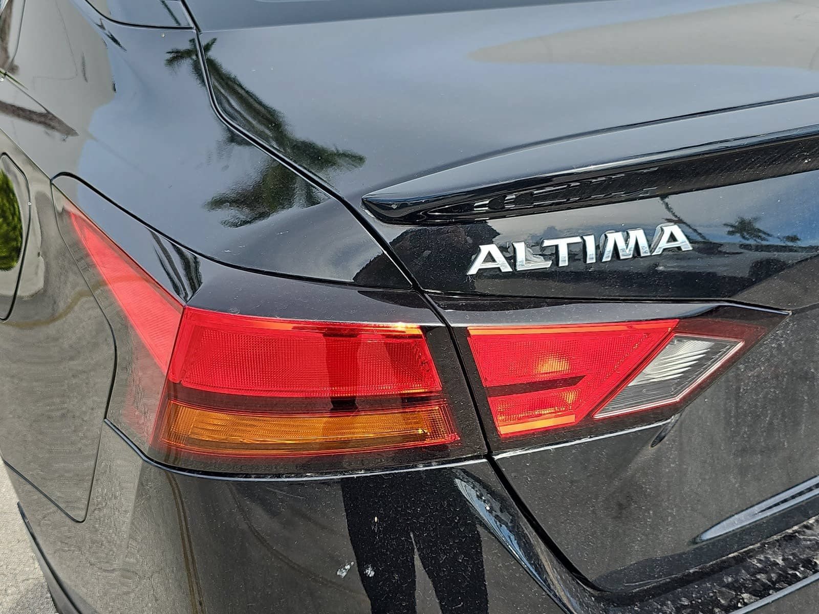 Used 2020 Nissan Altima 2.5 SV FWD image 30