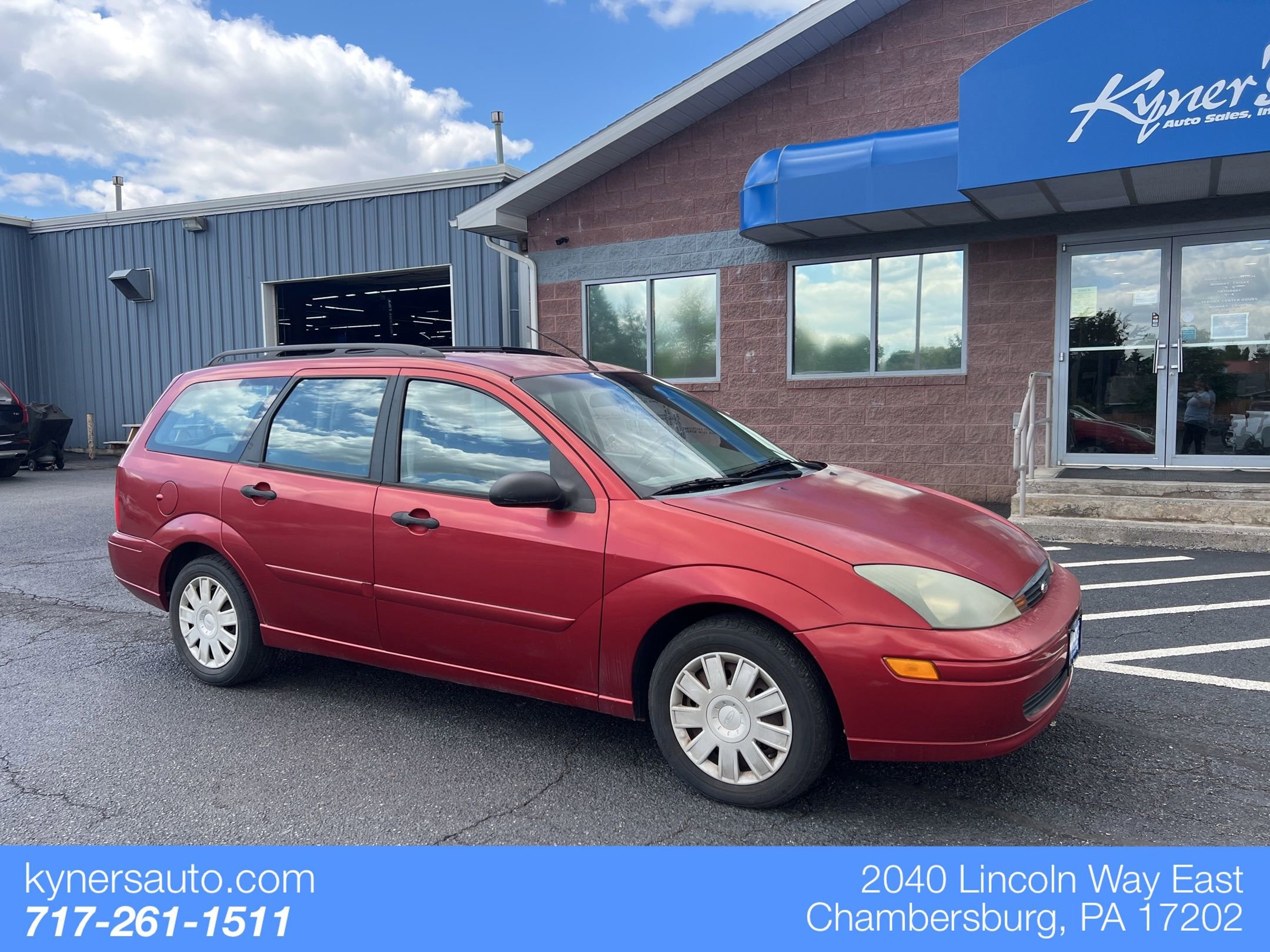 Used 2004 Ford Focus SE FWD image 1
