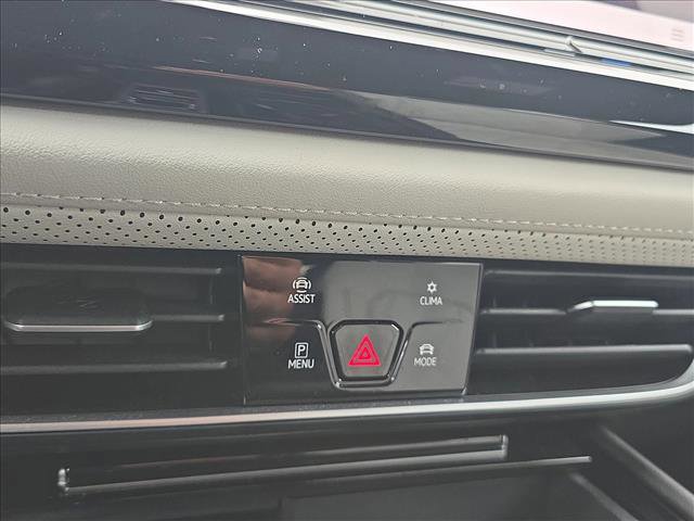 Used 2024 Volkswagen Atlas Cross Sport SEL Premium R-Line image 12