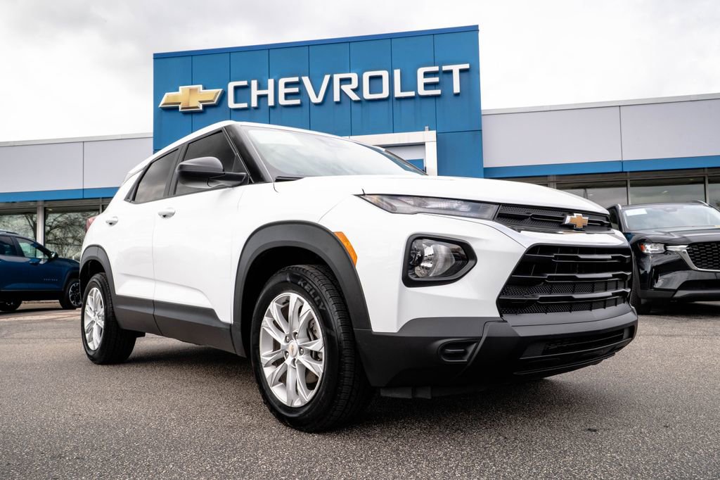 Certified 2022 Chevrolet TrailBlazer LS FWD image 1