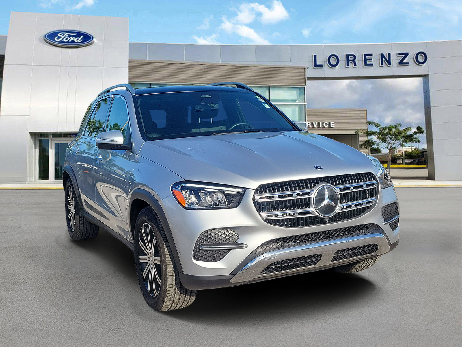 Used 2026 Mercedes-Benz GLE 350 4MATIC image 3