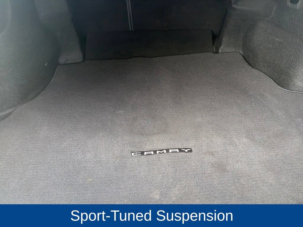 Used 2019 Toyota Camry SE w/ Carpet Mat Package FWD image 8