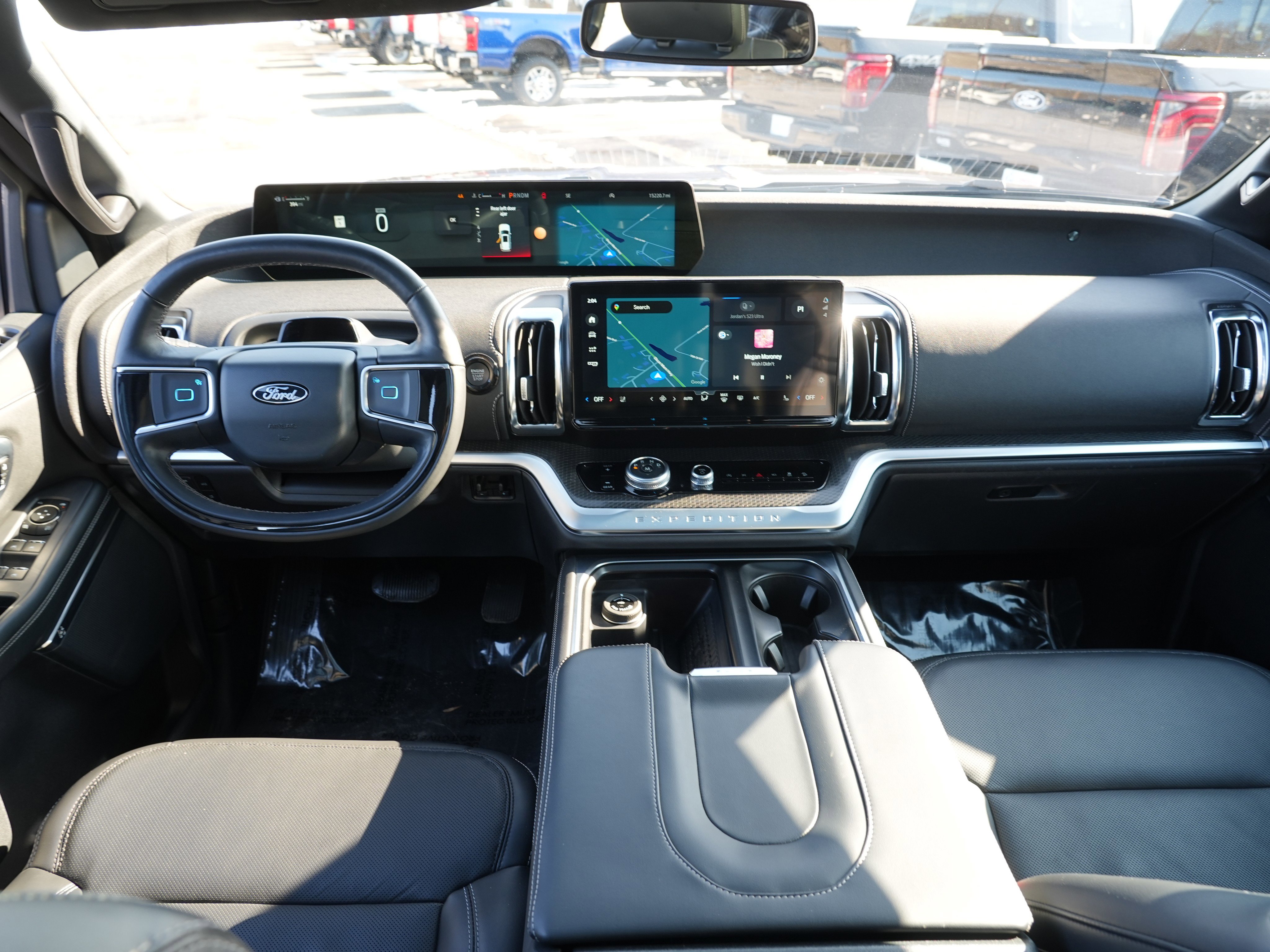 Used 2025 Ford Expedition Max Platinum w/ Stealth Appearance Package AWD/4WD image 29