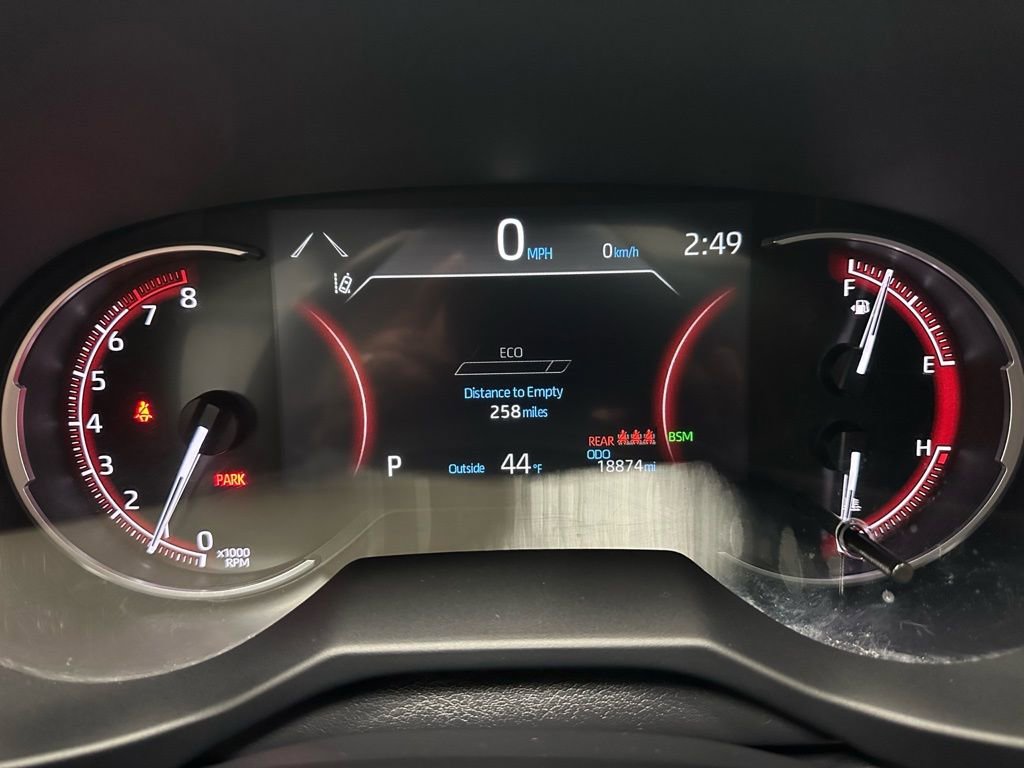 Used 2025 Toyota RAV4 XLE w/ Convenience Package image 23