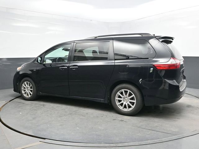 Used 2018 Toyota Sienna XLE AWD/4WD image 4