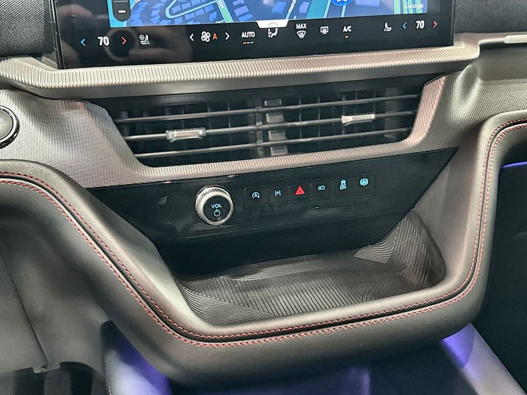 New 2026 Ford Explorer ST-Line w/ ST-Line Street Pack image 22