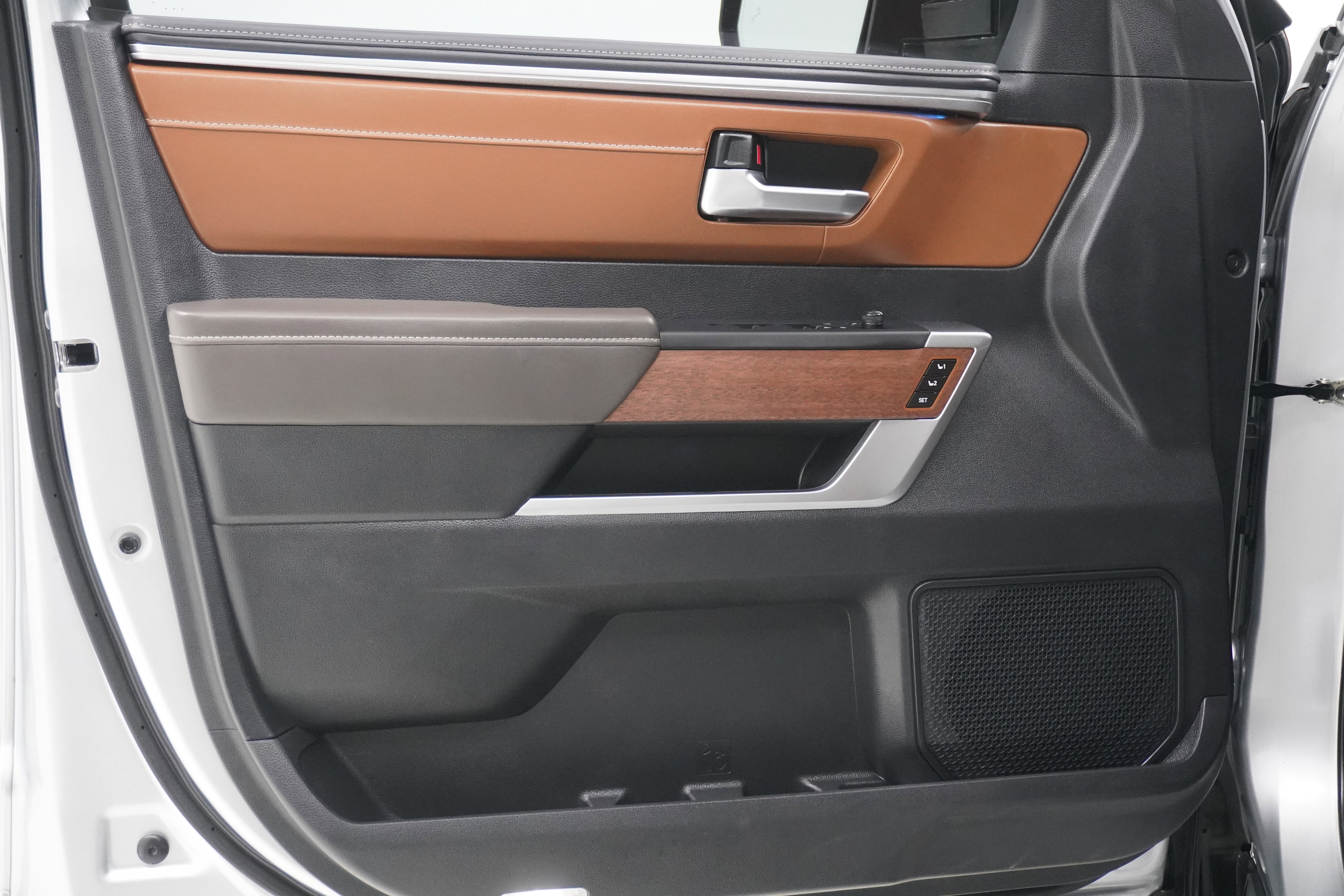 Used 2022 Toyota Tundra 1794 Edition image 16