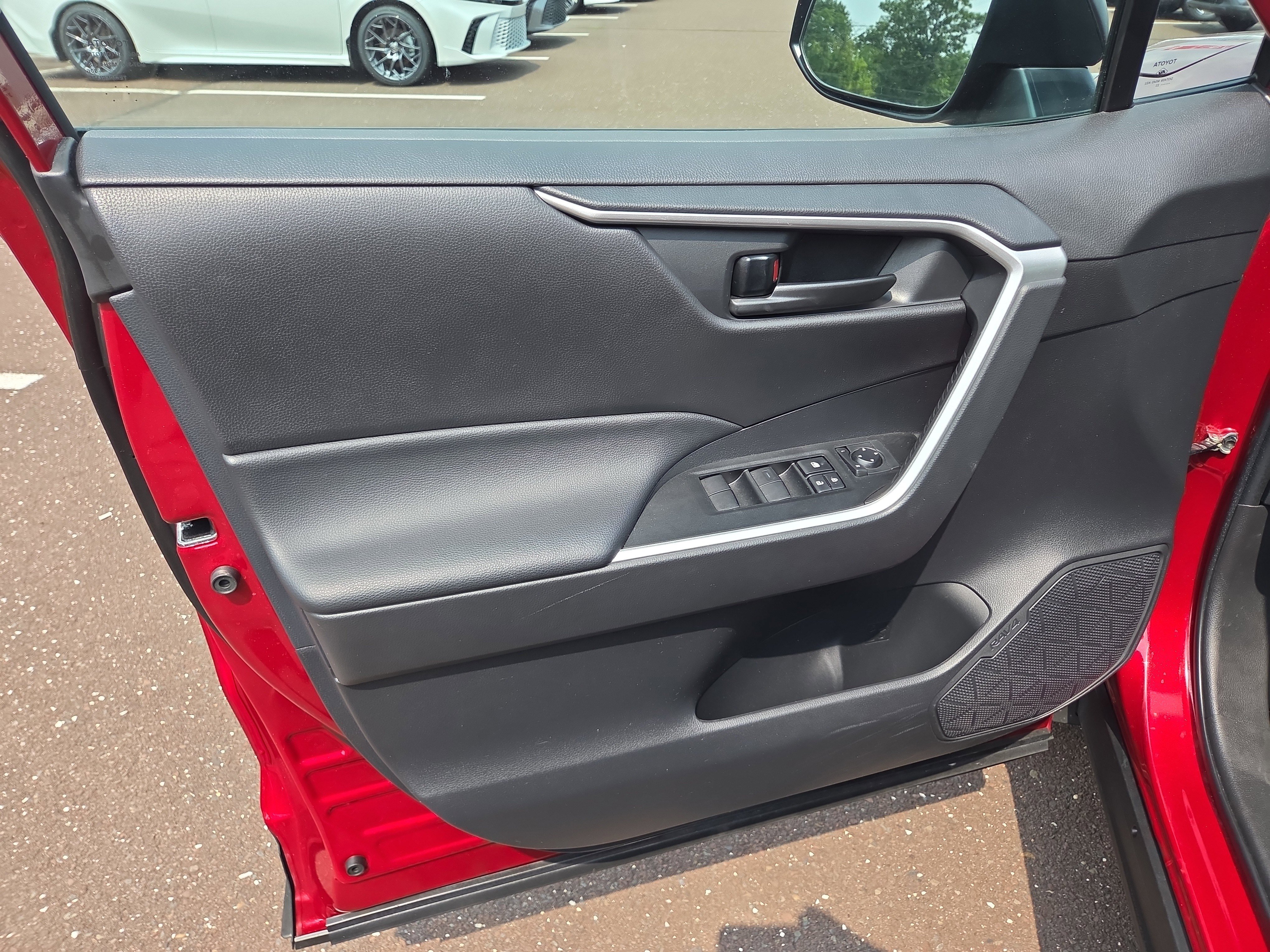 Certified 2023 Toyota RAV4 LE image 14