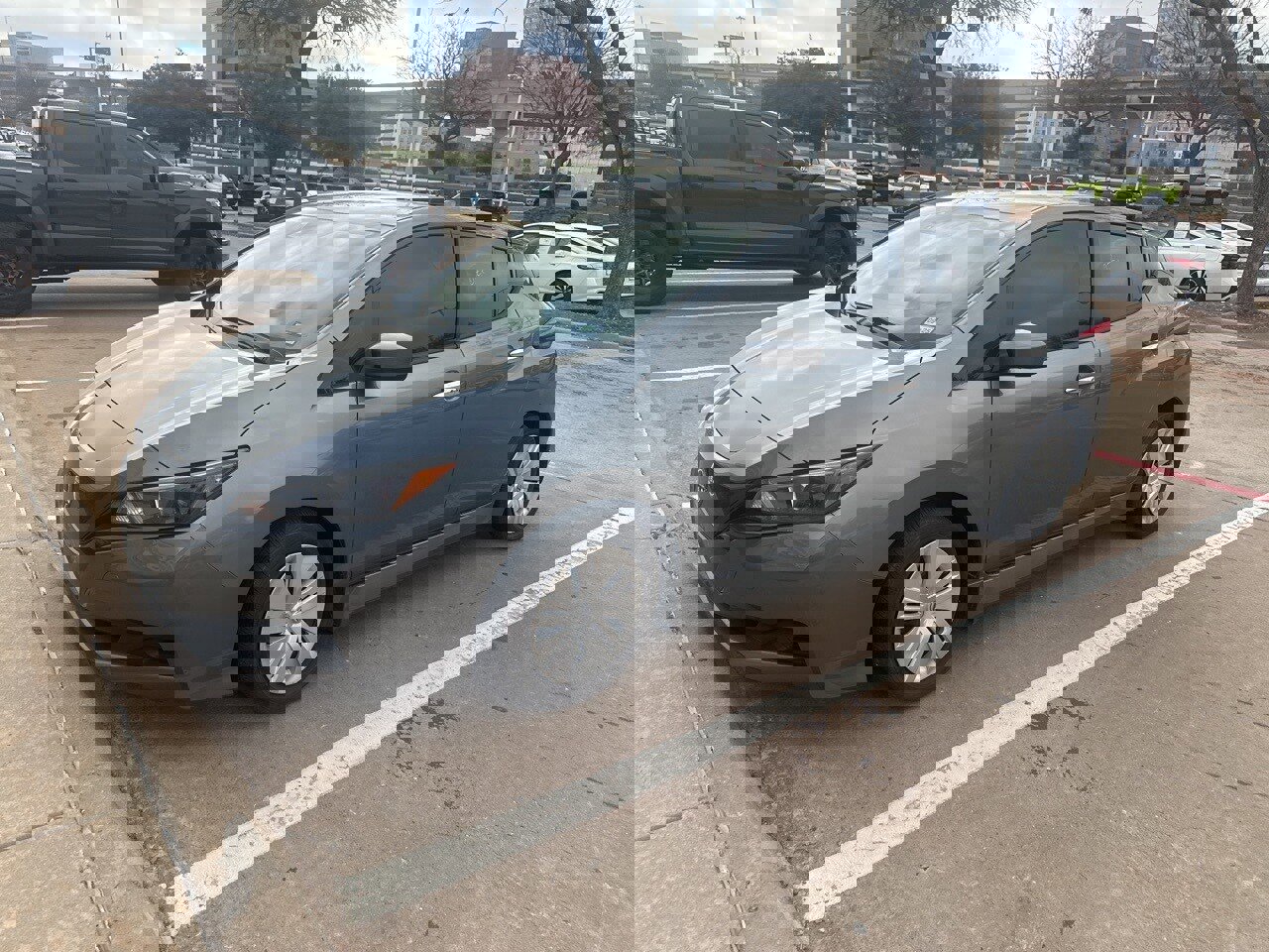 Used 2023 Nissan Leaf S image 2