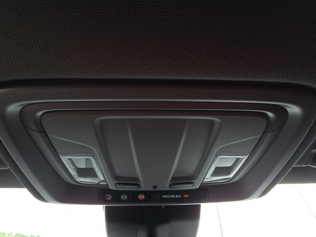 Used 2025 GMC Sierra 2500 Pro AWD/4WD image 24