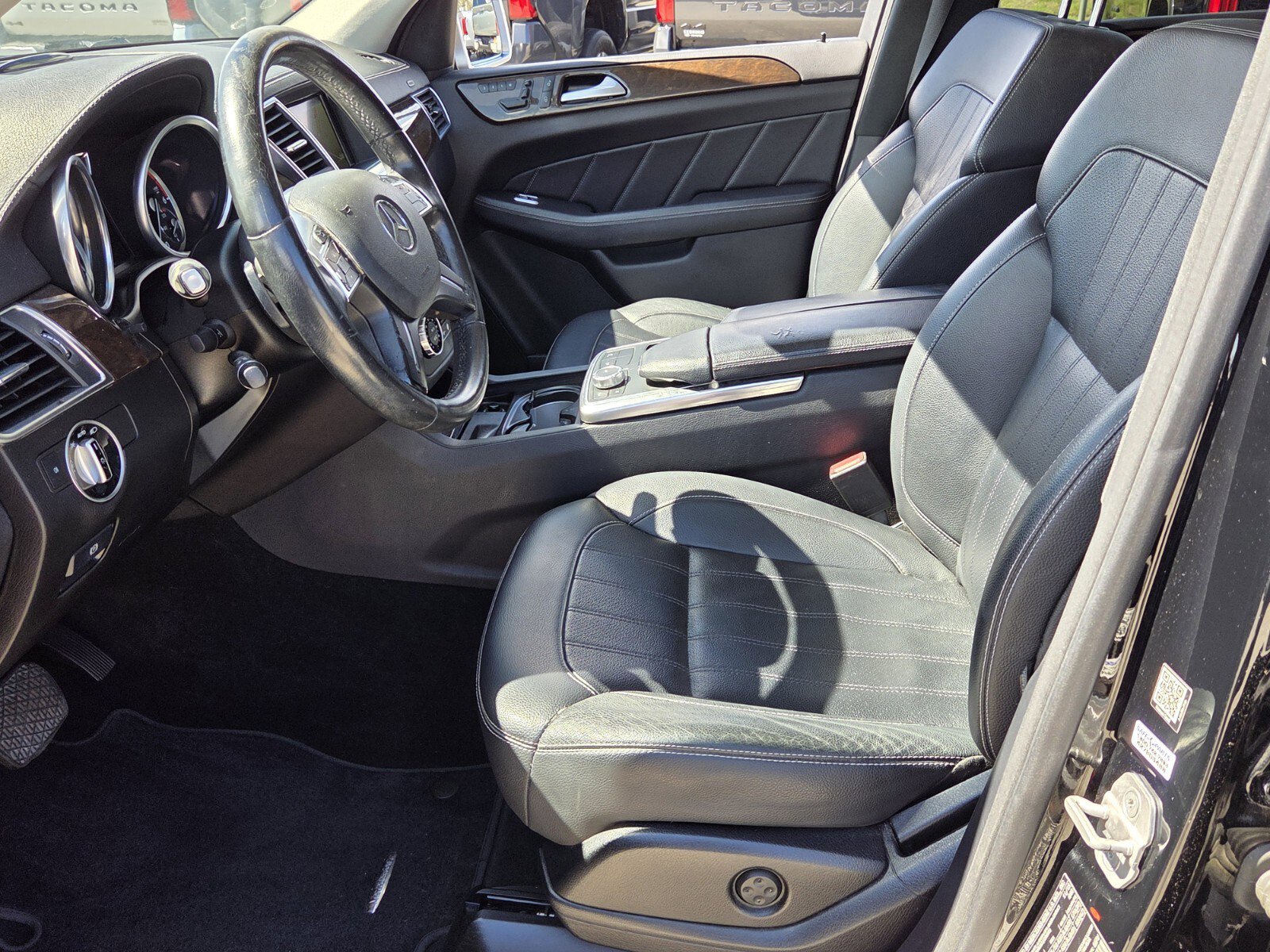 Used 2016 Mercedes-Benz GL 320 BlueTEC 4MATIC image 4