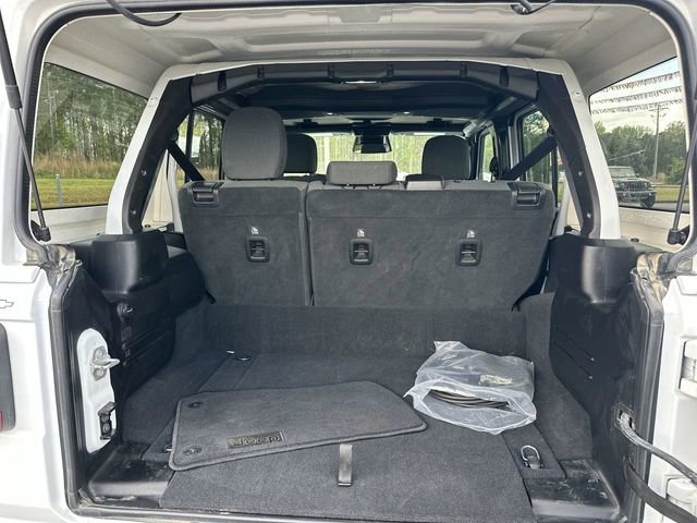 Used 2025 Jeep Wrangler Unlimited Sahara image 24