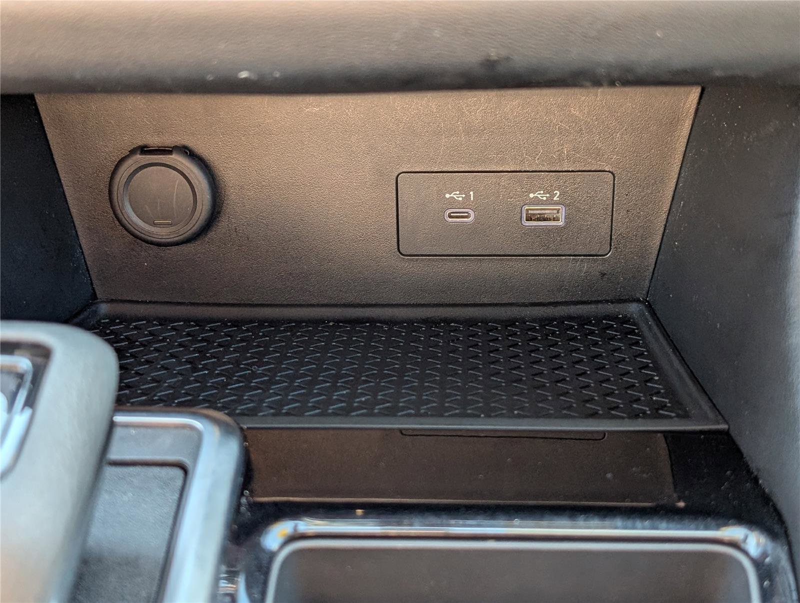 Used 2023 Nissan Pathfinder SV image 26