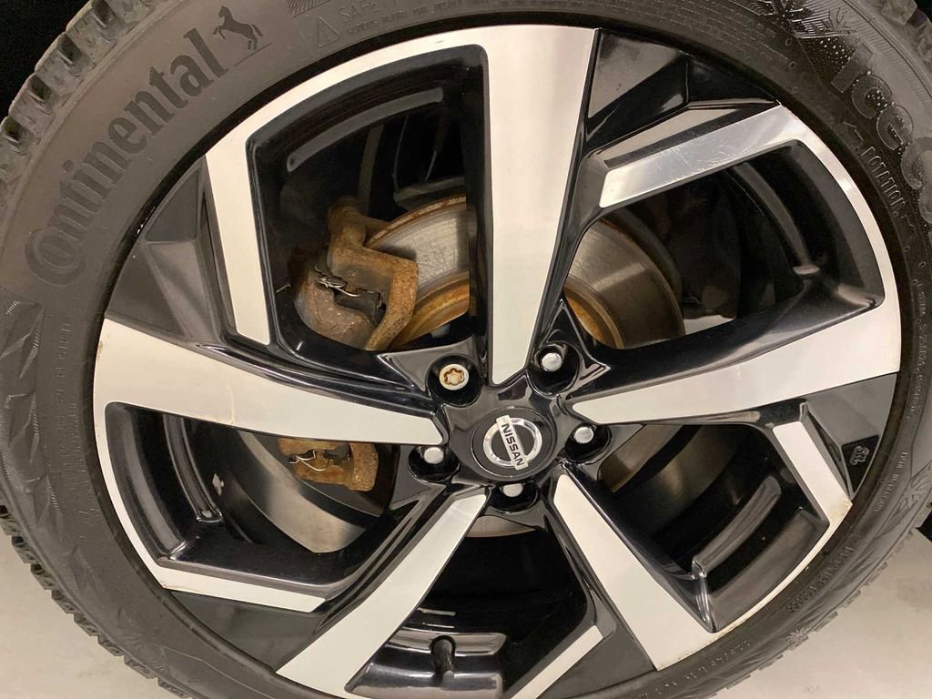 Used 2020 Nissan Rogue Sport SL image 28