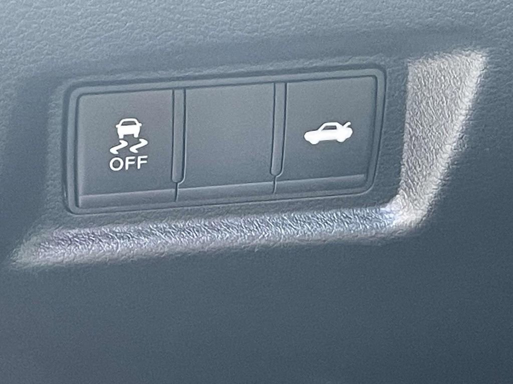 Used 2024 INFINITI Q50 Red Sport 400 w/ Black Opal Edition image 18