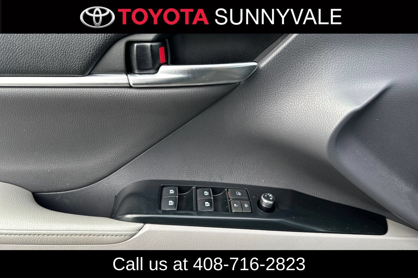 Used 2020 Toyota Camry XLE FWD image 15