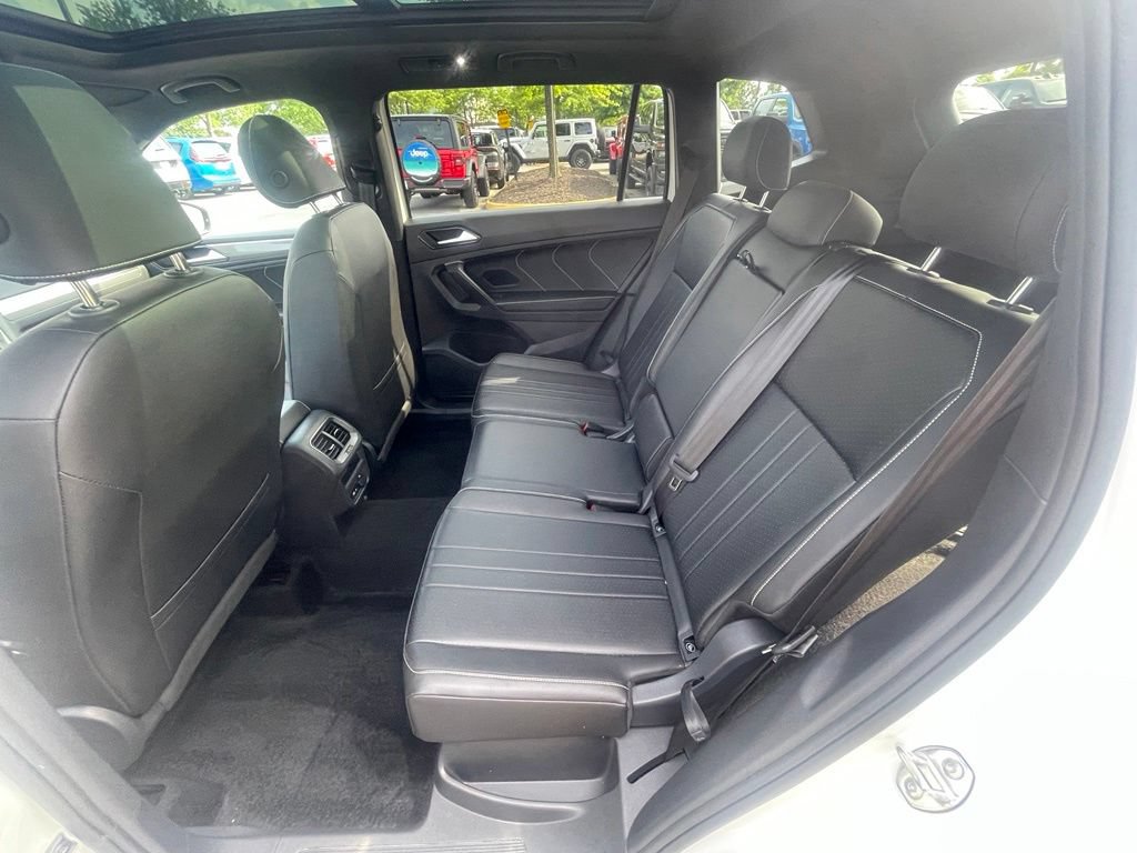 Used 2024 Volkswagen Tiguan SE R-Line AWD/4WD image 16