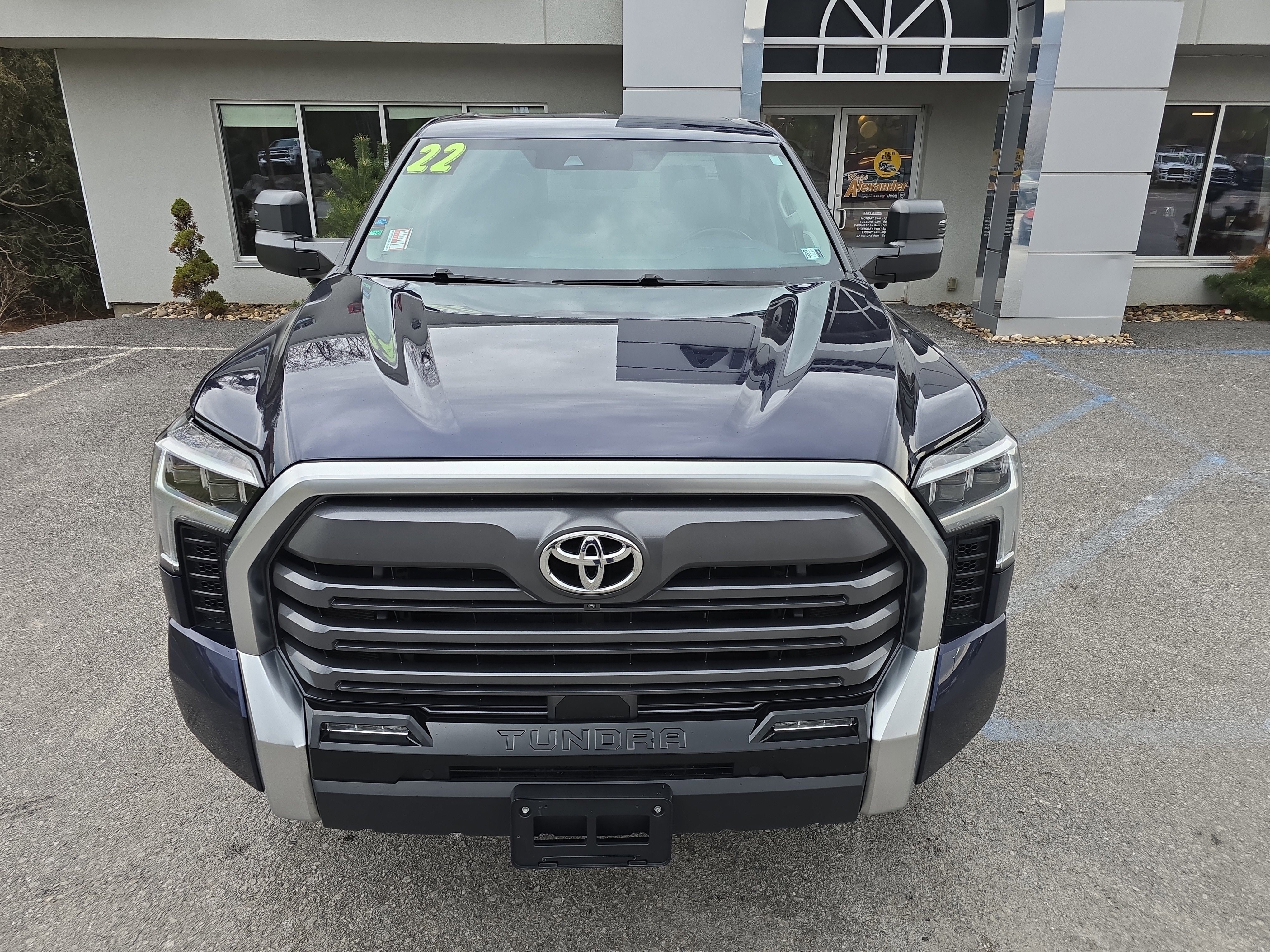 Used 2022 Toyota Tundra Limited image 9